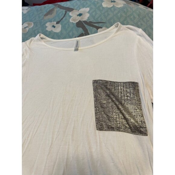 6 FOR $15 Emerald small shirt with pocket - Picture 3 of 4